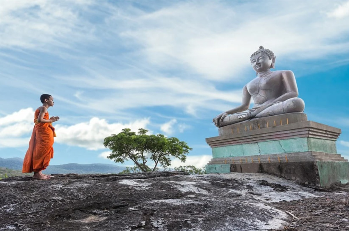 Gaunt-Buddha